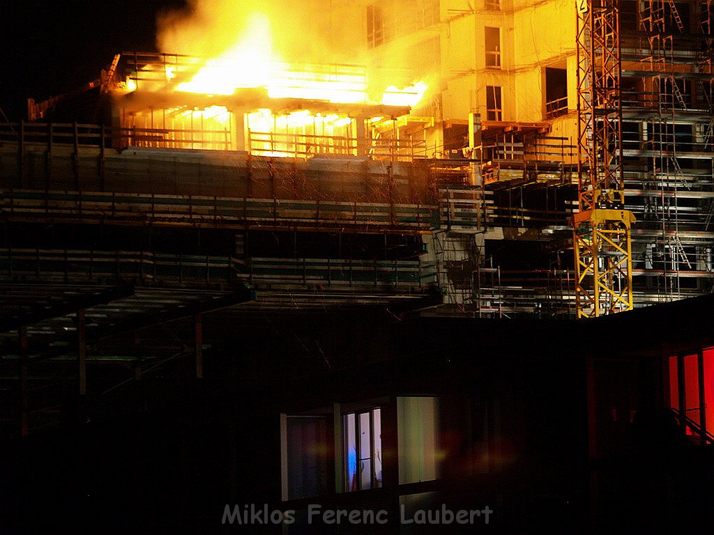 Feuer Baustelle 3ten Kranhauses Koeln Rheinauhafen P443.JPG